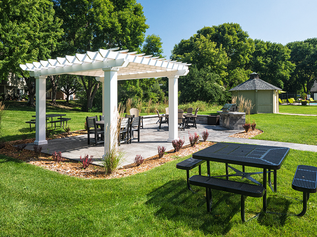Birch Lake Townhomes - Patio