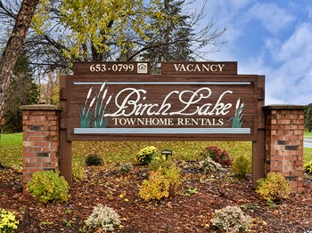 Birch Lake Townhomes - Signage - Photo Gallery 13