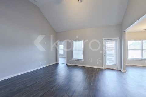 7071 Shadesbrook Cir 4 Beds Apartment for Rent