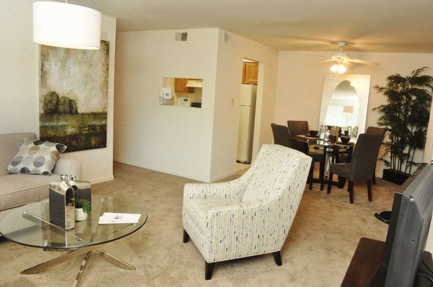 1182 Quail Run Drive 1-3 Beds Apartment for Rent - Photo Gallery