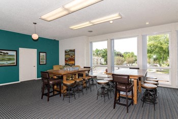 8101 Laguna Drive Studio-3 Beds Apartment for Rent - Photo Gallery 3