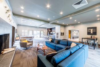 Common Lounge Area at Woodbridge Apartments, Kentucky