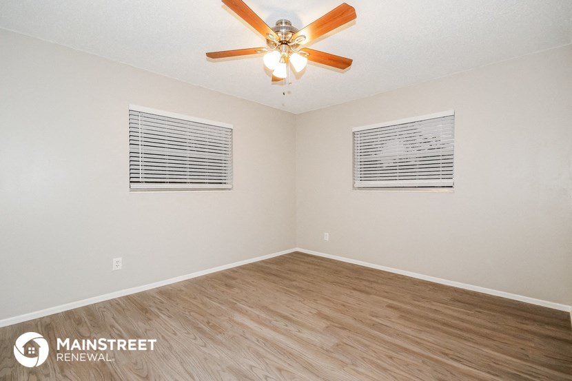 the living room of our two bedroom apartment at university heights apartments