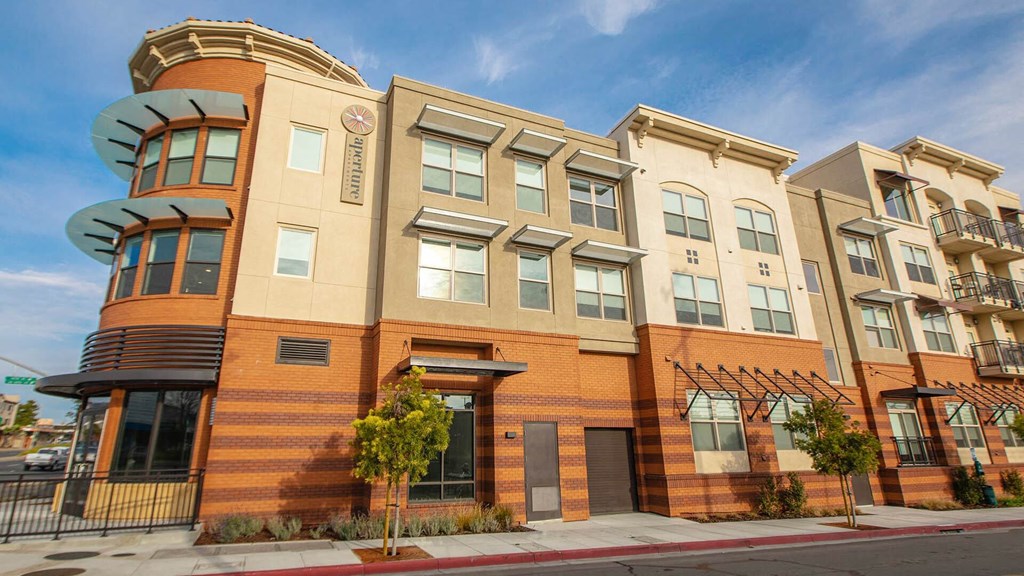 the building in which the hotel is located