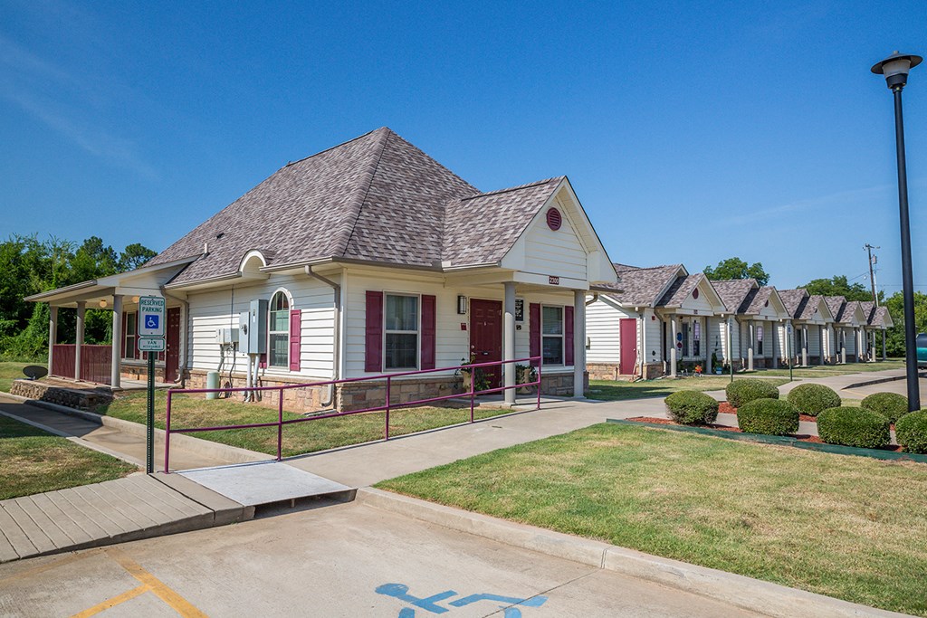Brookstone Heights Apartments, 2300 Kibler Road, Van Buren, AR RentCafe