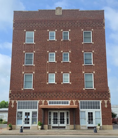 101 West Main Street Studio Apartment for Rent