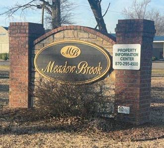 101 South Meadowbrook 3-4 Beds Apartment for Rent