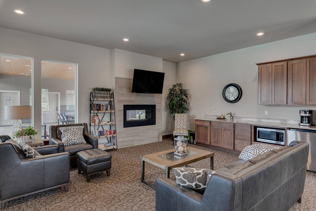 Modern Living Room at Rylee Ann Apartments, East Wenatchee, WA, 98802