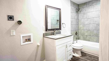 206 West 38th Street 1-2 Beds Apartment for Rent - Photo Gallery 6