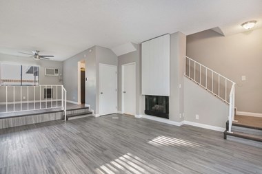 44045 15Th St. W. 2 Beds Apartment for Rent - Photo Gallery 1