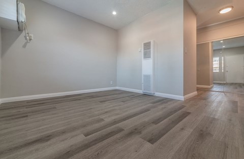 1512-1514 W Mission Blvd Studio-1 Bed Apartment for Rent - Photo Gallery 26