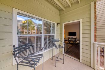 Evergreen Lenox Park Apartments patio/balconies