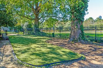 Evergreen Lenox Park Apartments dog park