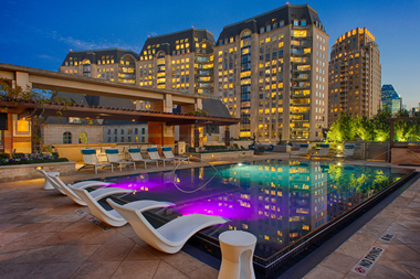 Heated Rooftop Infinity-Edge Pool with Aqua Lounge in Uptown Dallas