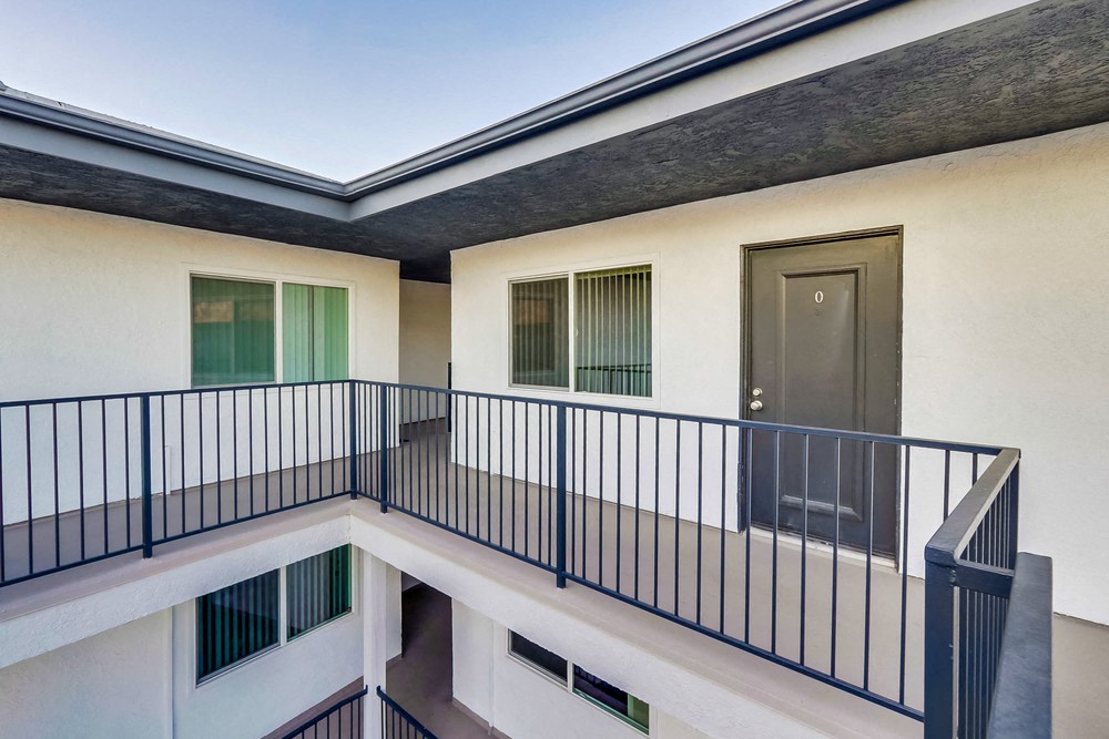 1 Bed 1 Bath Downstairs