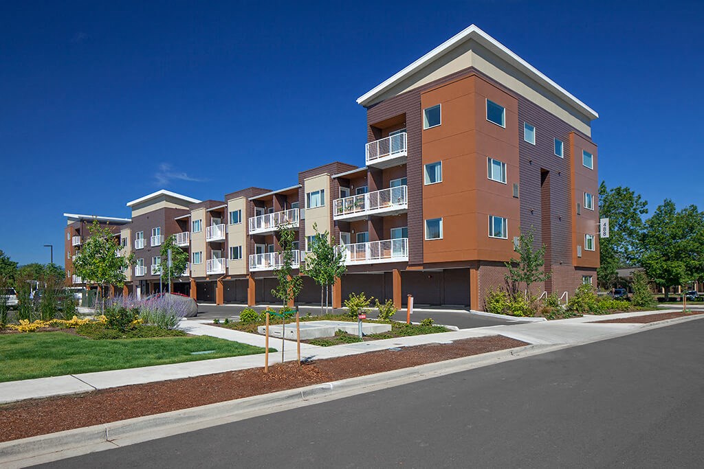 Breathtaking Panoramic View at Riverwalk, Eugene, OR, 97401