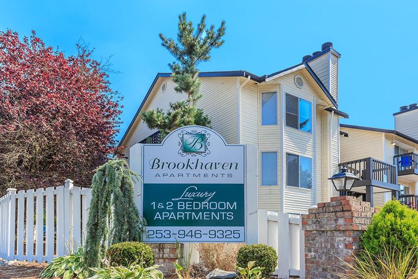 Brookhaven Apartments Monument Sign in Federal Way, Washington - Photo Gallery 1