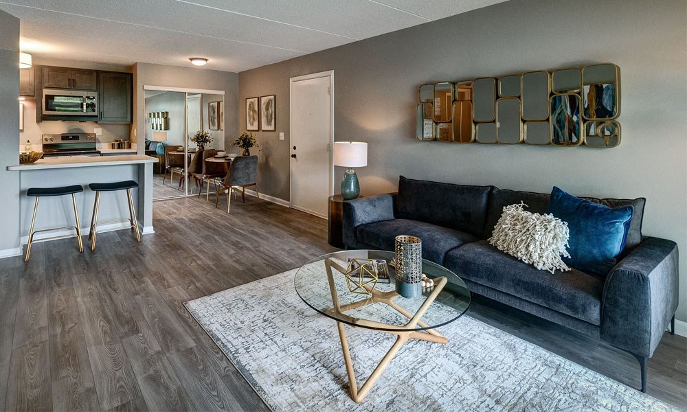 Living Room With Kitchen View at Foxboro Apartments, Illinois, 60090