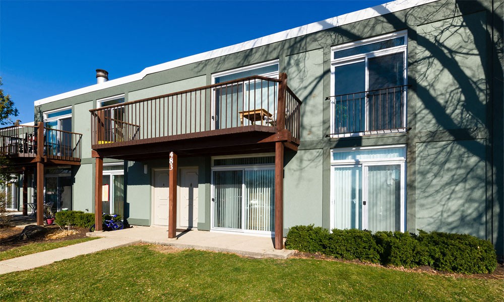 Exquisite Exterior at Foxboro Apartments, Wheeling, IL