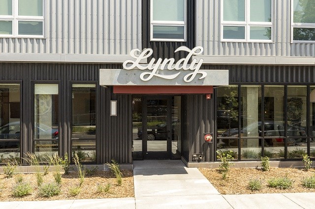 Common Spaces at Lyndy Apartments, Minnesota, 55408
