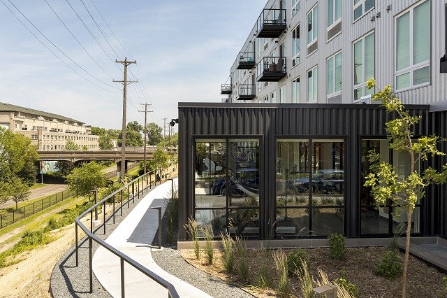 Common Area at Lyndy Apartments, Minneapolis, MN, 55408