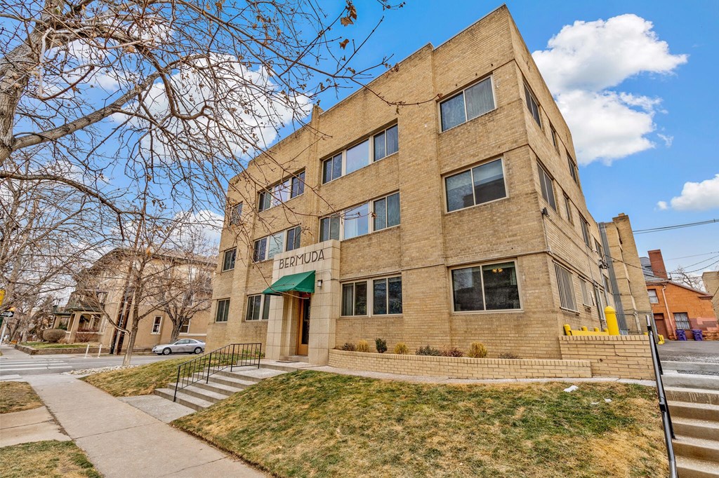 1080 Logan St. 1 Bed Apartment for Rent - Photo Gallery 34