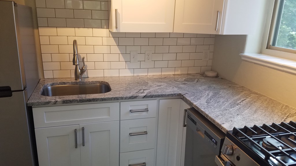 1080 Logan St. 1 Bed Apartment for Rent - Photo Gallery 31