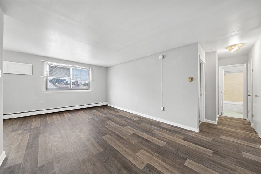 1774 W. Godfrey Ave Studio-2 Beds Apartment for Rent - Photo Gallery 1