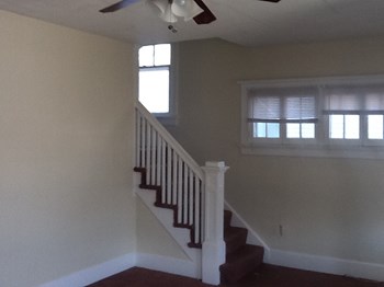 202 S 43rd St 4 Beds Apartment for Rent - Photo Gallery 2