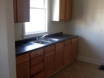 202 S 43rd St 4 Beds Apartment for Rent - Photo Gallery 3