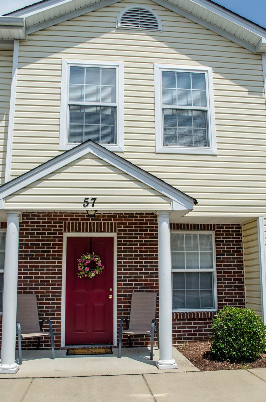 Front porch exterior at Villages at City Center apartments in Newport News VA - Photo Gallery 1