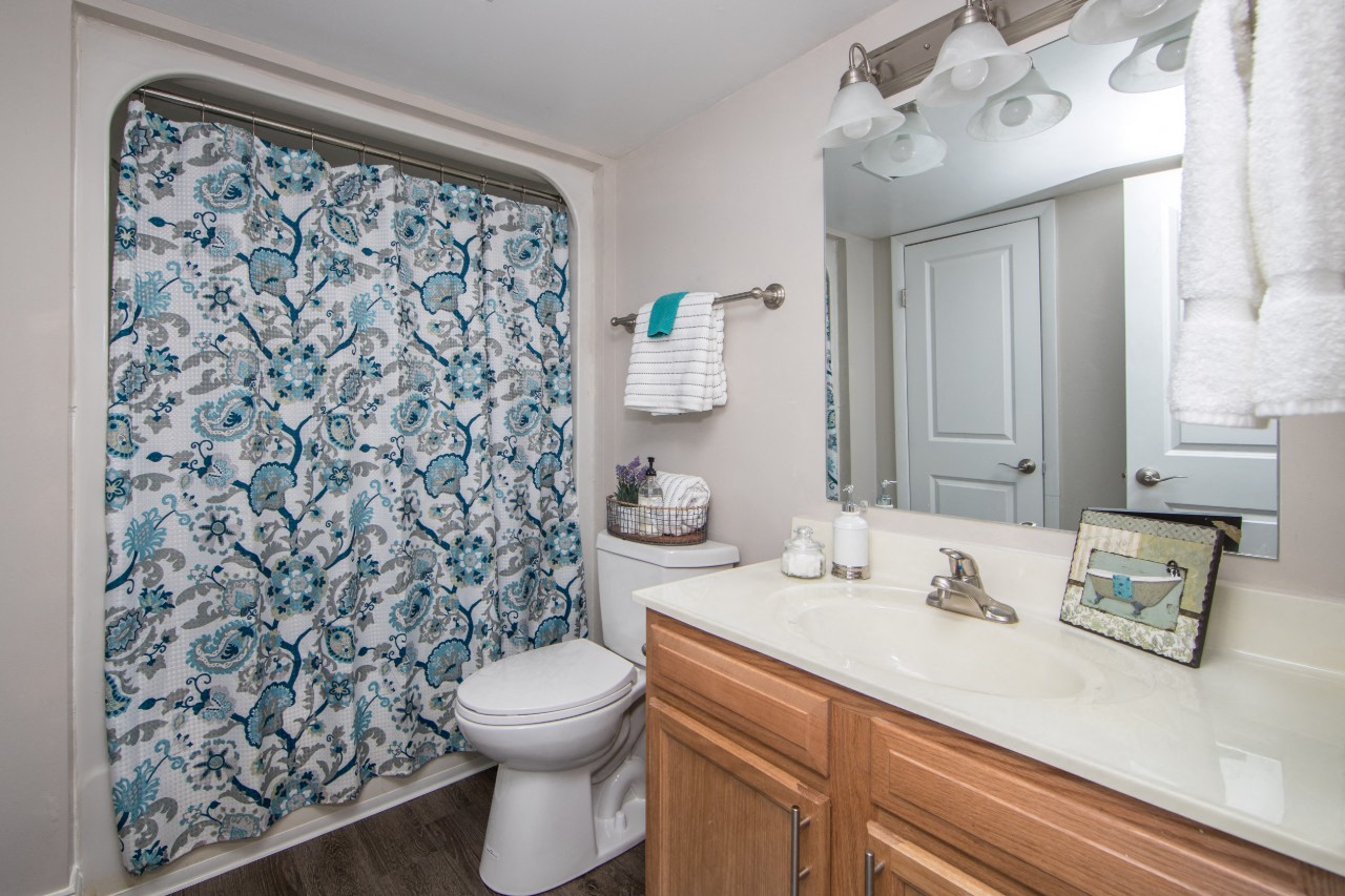 Full bath at Villages at City Center apartments in Newport News VA