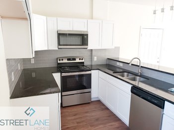 5007 Mallow Street Unit B 2 Beds House for Rent - Photo Gallery 5