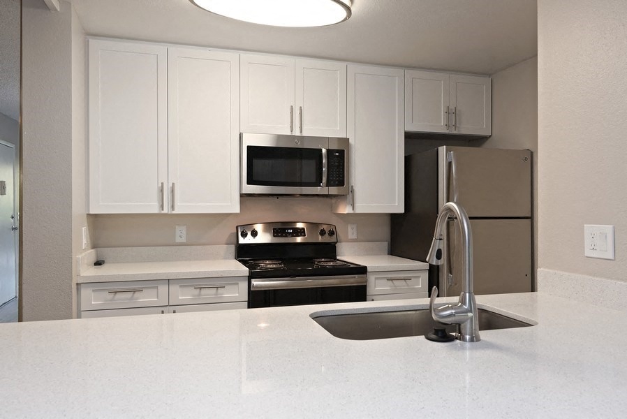 Presidio At Rancho Del Oro Apartments