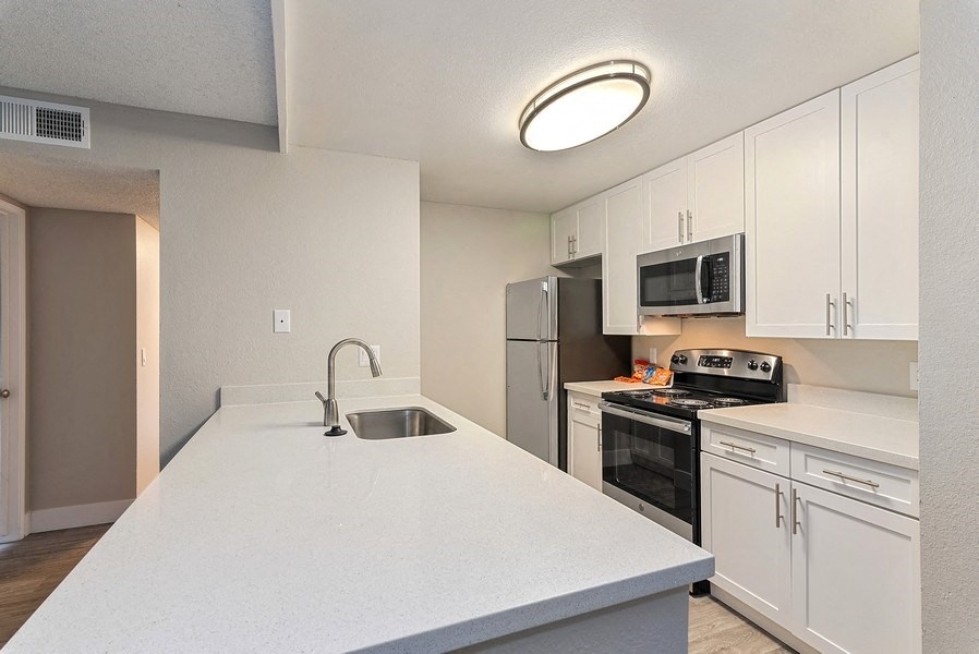 Presidio At Rancho Del Oro Apartments