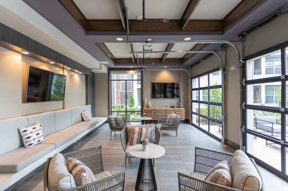 Resident Lounge at Paxton Cool Springs in Franklin, TN