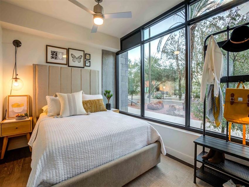 Circa Central Avenue Apartments, 1505 N. Central Avenue, Phoenix, AZ