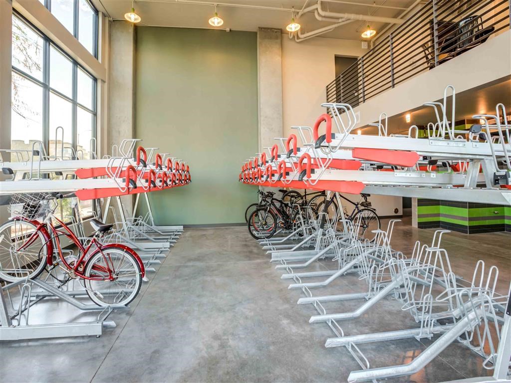 Circa Central Avenue