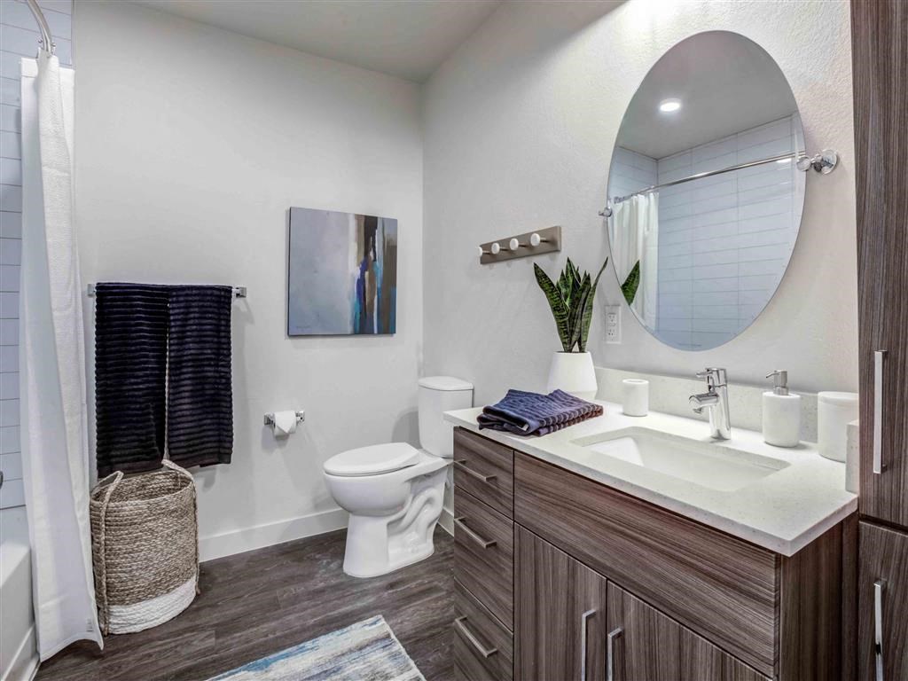 Circa Central Avenue