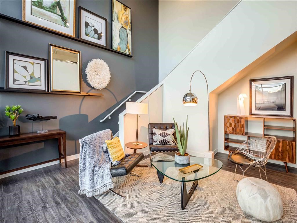 Circa Central Avenue