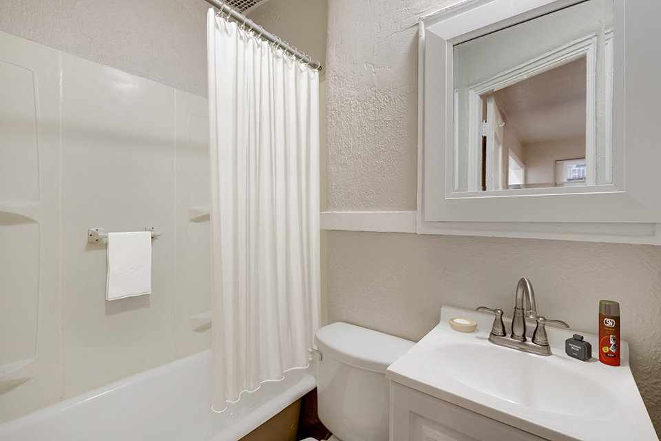 Palisade Apartments in Denver, Colorado