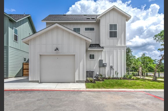 Birdsong at Alamo Ranch Apartments, 12130 Alamo Ranch Parkway, San