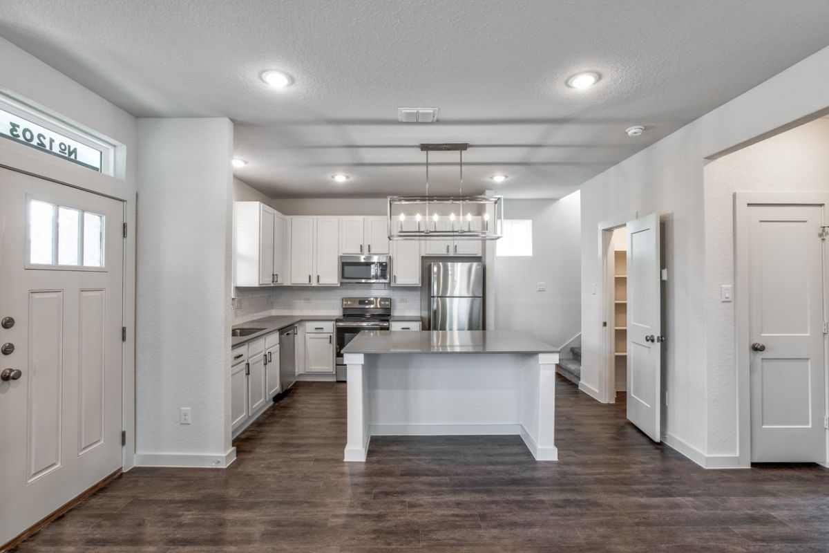 Birdsong at Alamo Ranch Apartments, 12130 Alamo Ranch Parkway, San