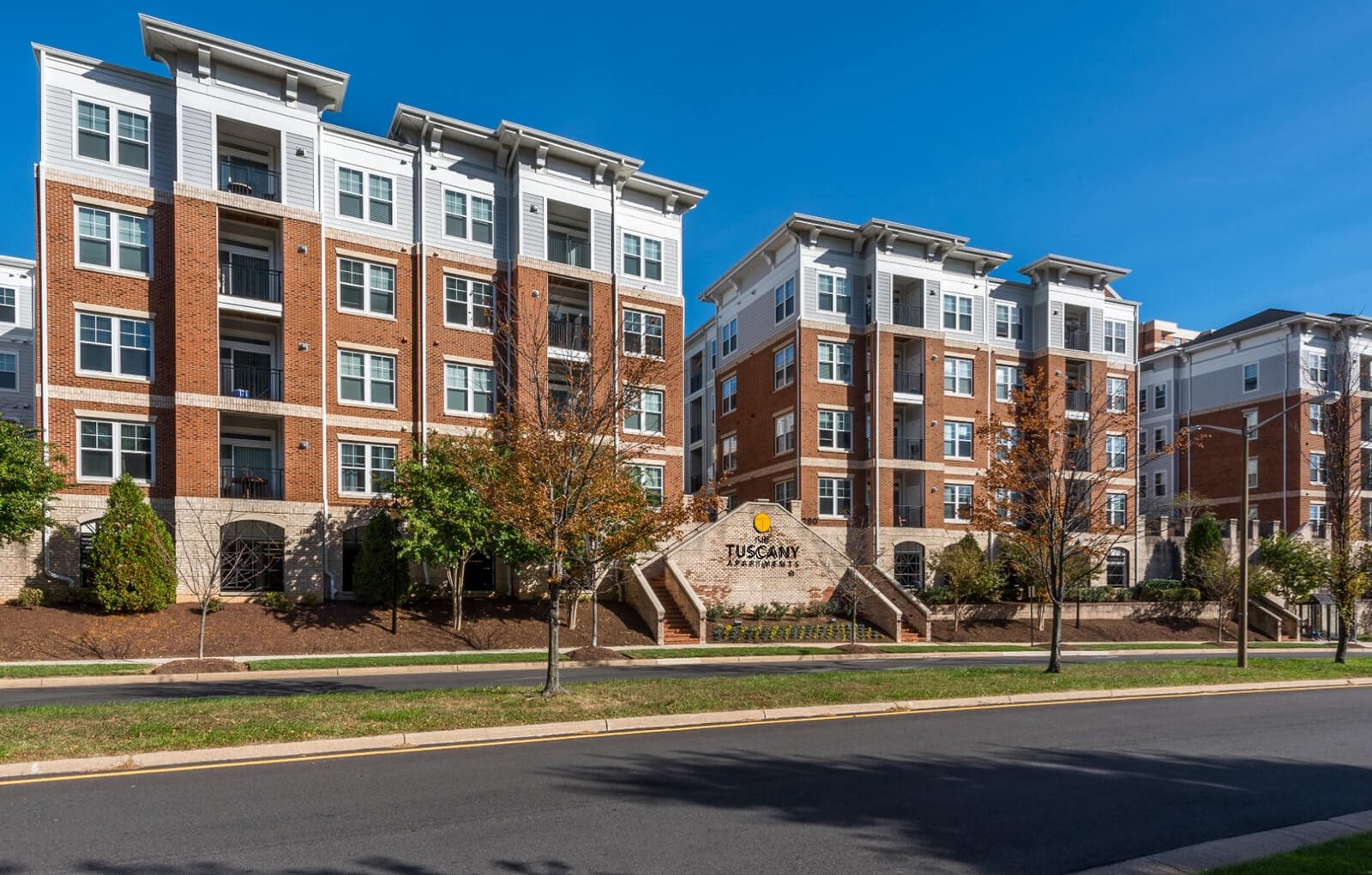 Tuscany Apartments | Apartments in Alexandria, VA