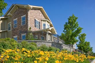 Landscaping ¦ Sovereign at Overland Park KS Apartments