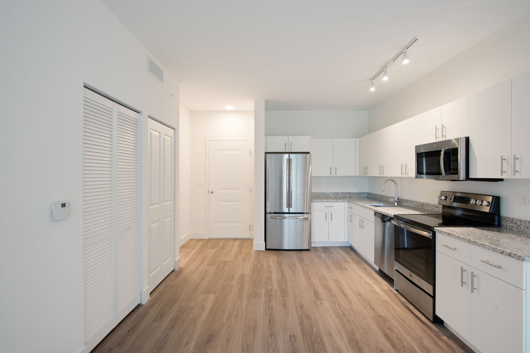 Brand New Zona Village luxury apartments now leasing in Davie, FL