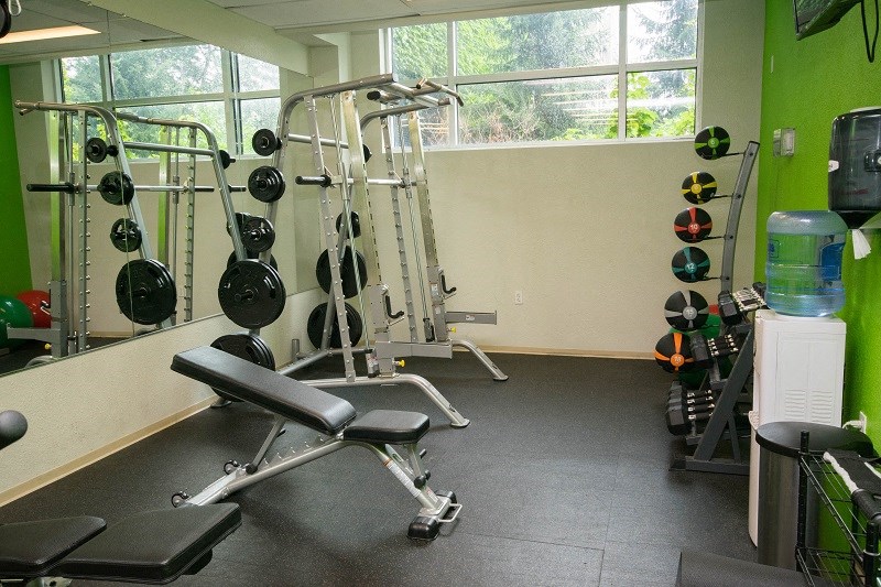 24-Hour Fitness Center With Free Weights at Studio One Apartments, Detroit