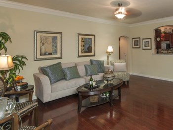 Regency At Woodland Townhomes
