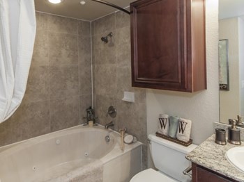 Regency At Woodland Townhomes