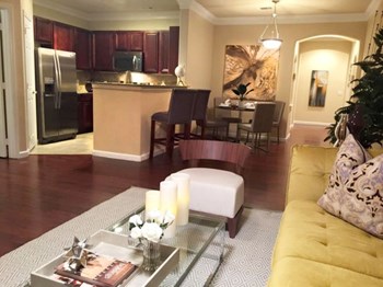 Regency At Woodland Townhomes